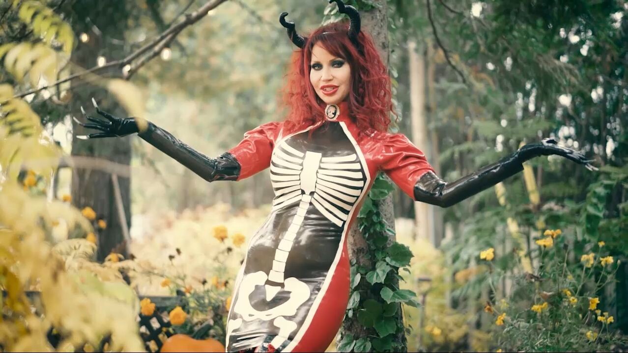 My Haunting Succubus Bianca Beauchamp Latex Lingerie Nude Photos